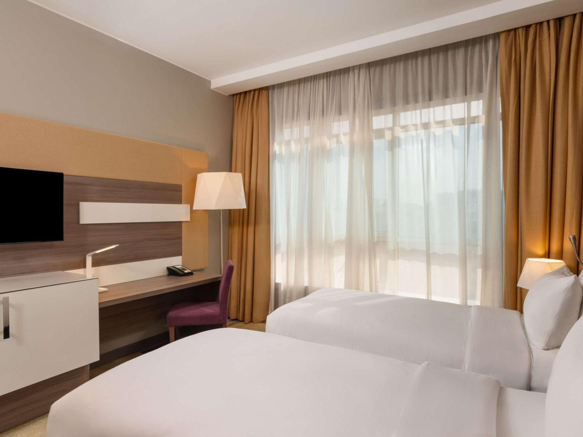 होटल Mercure Makkah Aziziah 4*