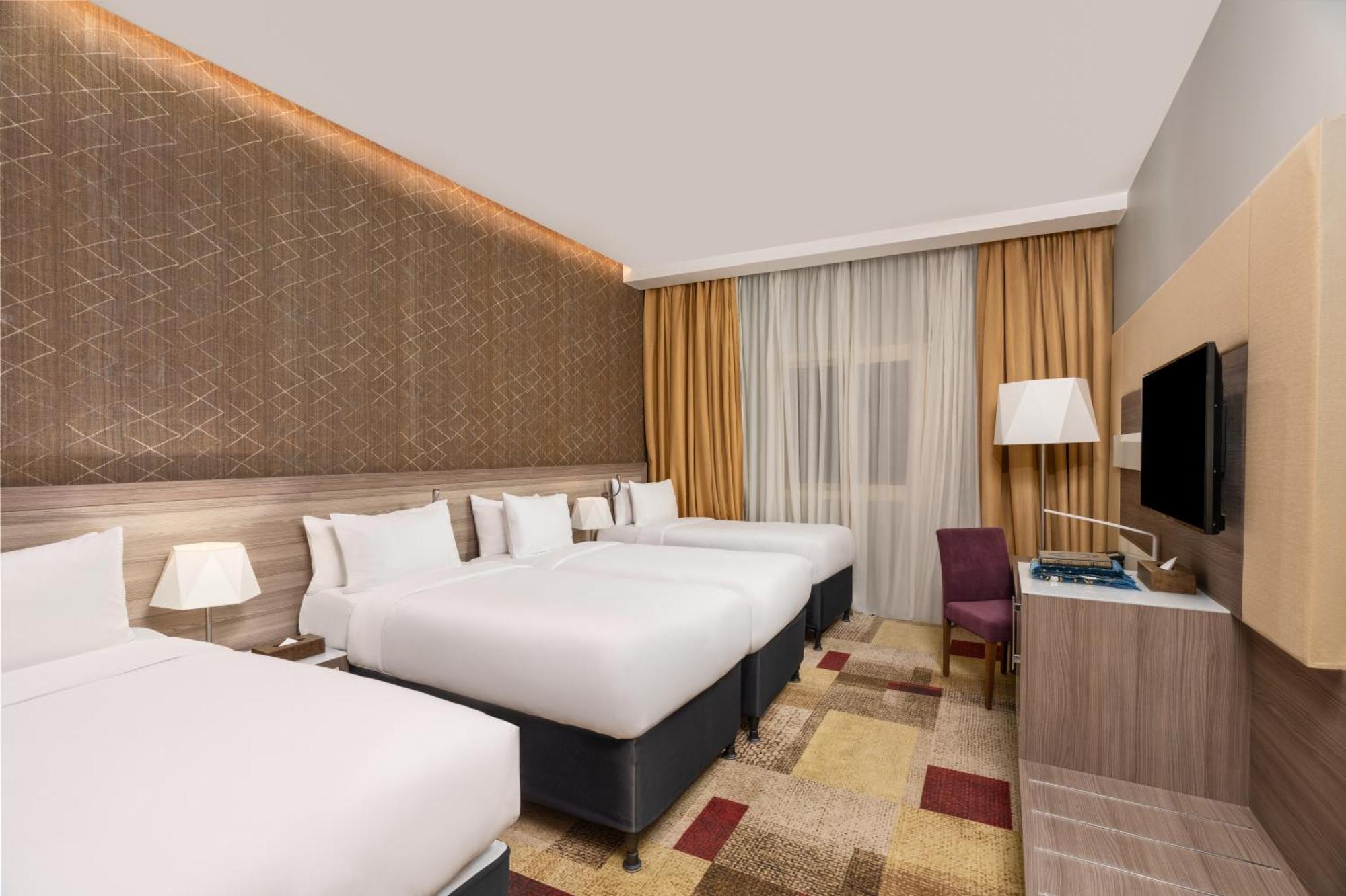 होटल Mercure Makkah Aziziah 4*